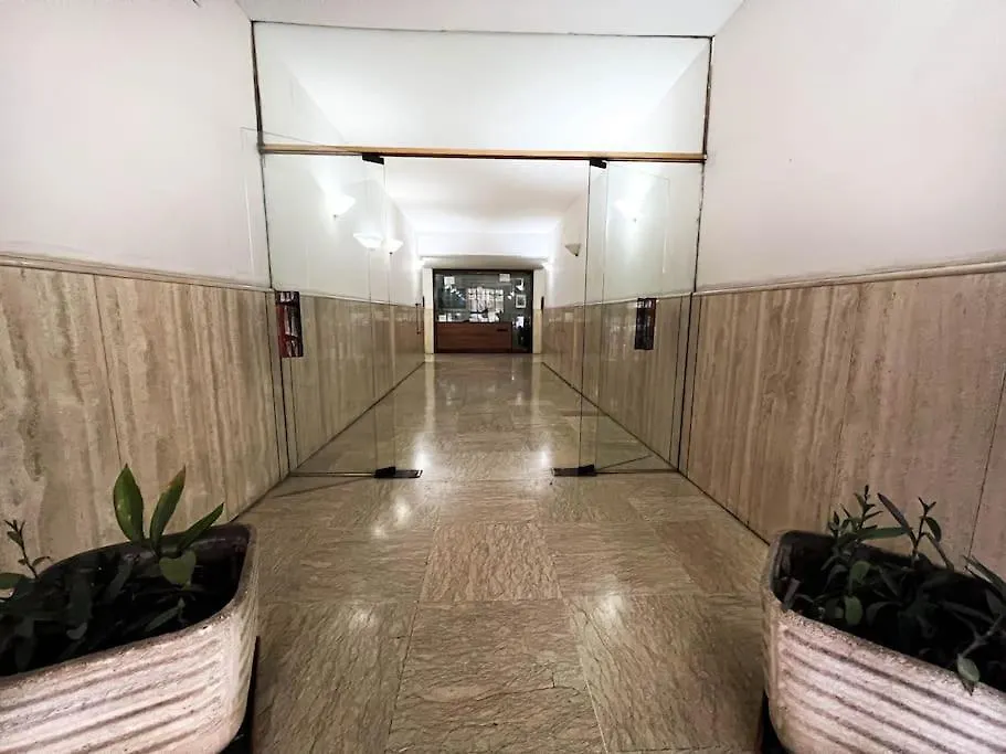 Metro Pigneto - Spazioso Flat Con Wifi & Netflix Rome 0*,  Italy